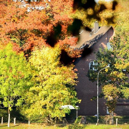 Waldhotel Twiehaus Garni 뤼베크 외부 사진