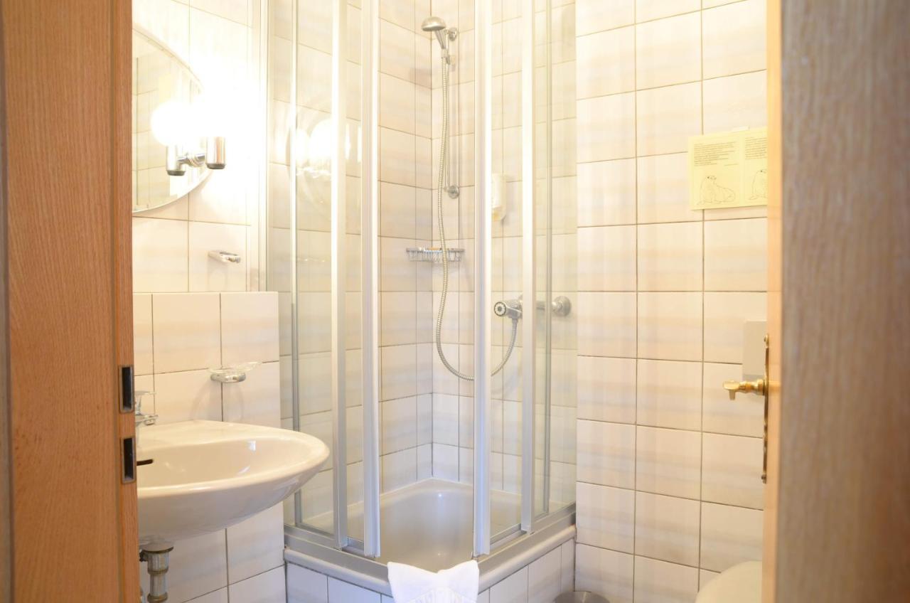 Waldhotel Twiehaus Garni 뤼베크 외부 사진